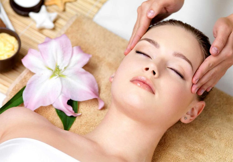 11 Cách massage da mặt giúp làn da mịn màng và khỏe mạnh 1